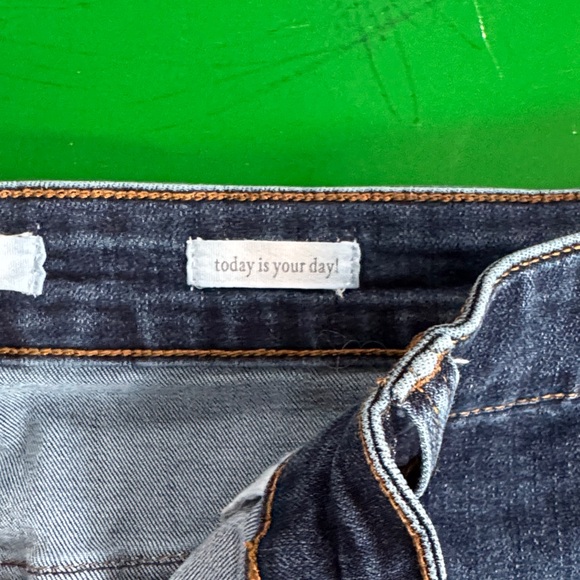 ARULA Dark Blue Jean Shorts - Picture 5 of 7